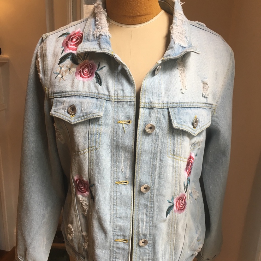 Cavallini Jean Jacket With Embroidered Flowers